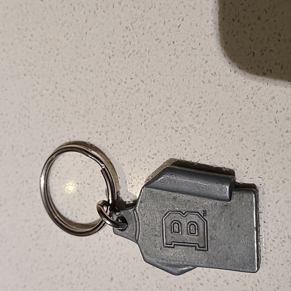 EUC Boston Bruins key ring